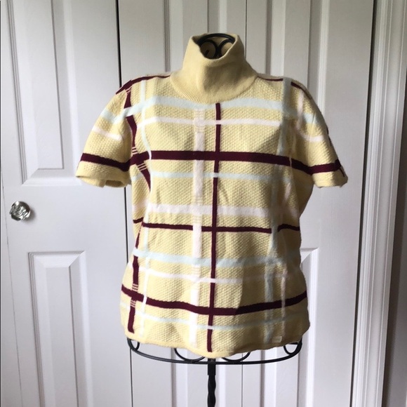 CHANEL Sweaters - Vintage authentic Chanel top